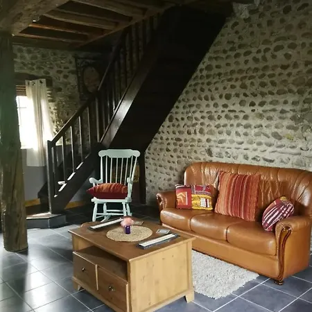 Maison Du Lac * Pontiacq-Viellepinte
