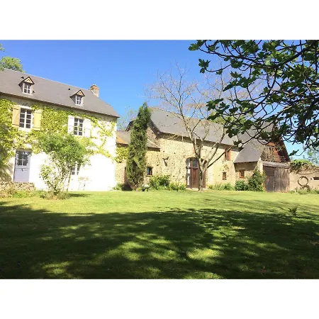 Maison Du Lac Bed & Breakfast